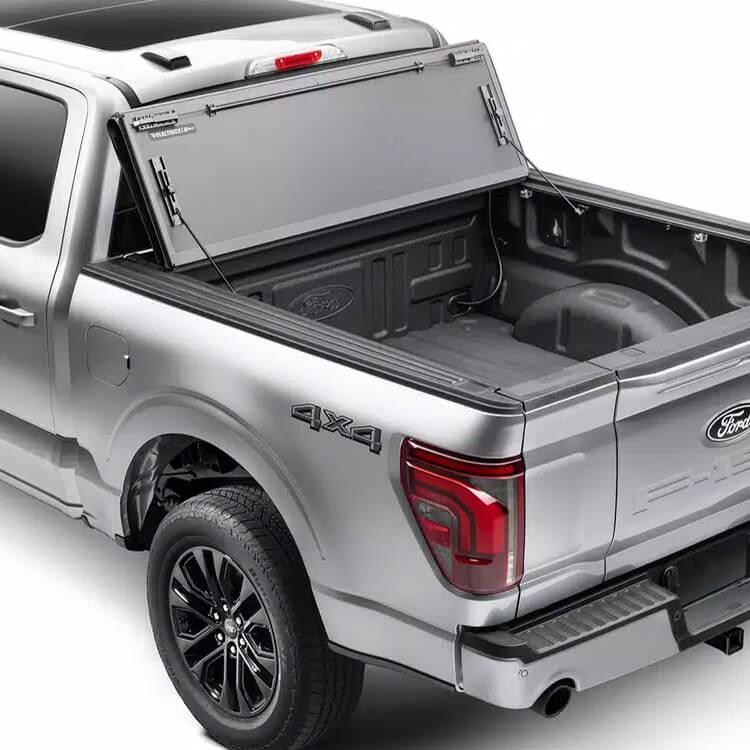 Bakflip MX4 panels open on truck bed
